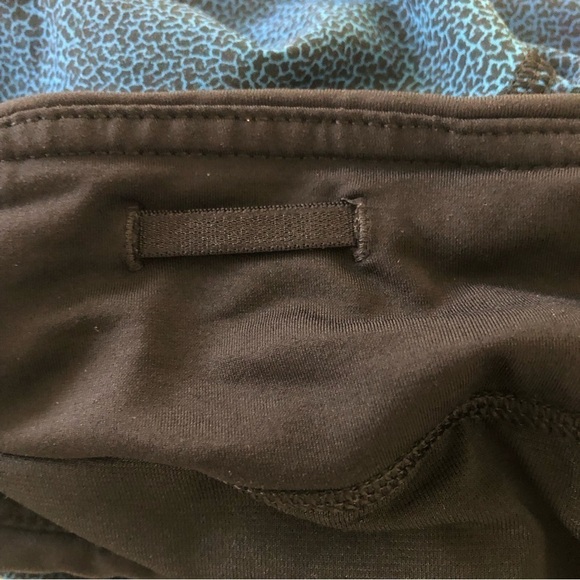 LULULEMON Speed Short (4-way Stretch 2.5") Super Natural Blue Multi - Picture 6 of 7